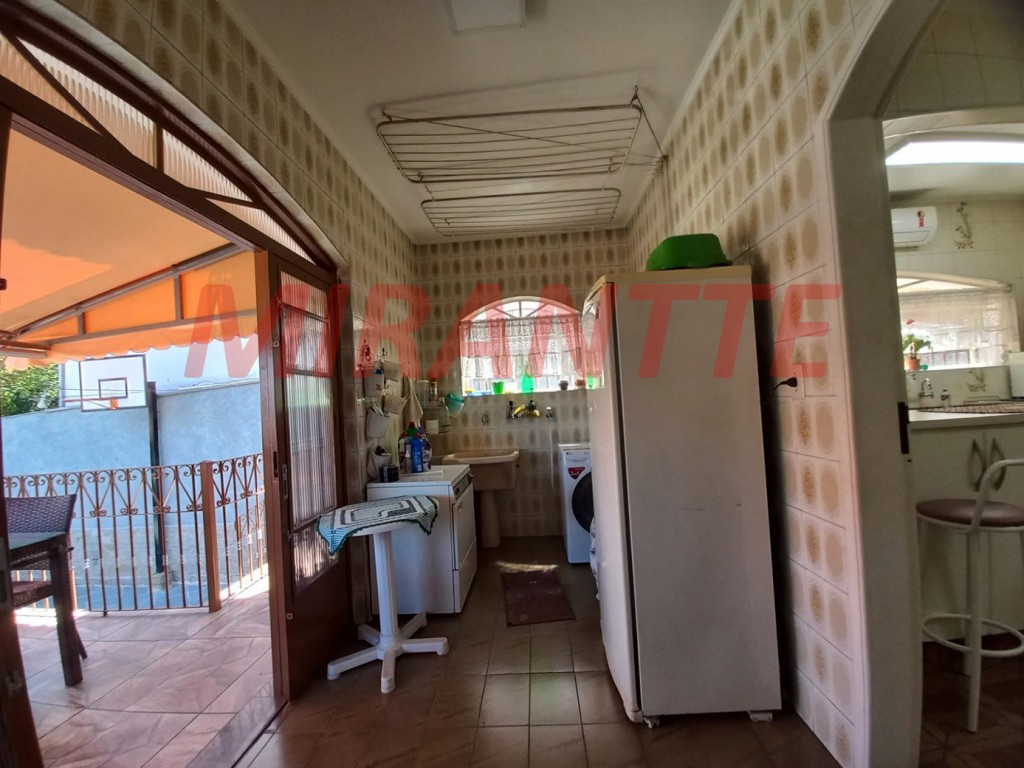 Sobrado de 290m² com 3 quartos em Tremembe