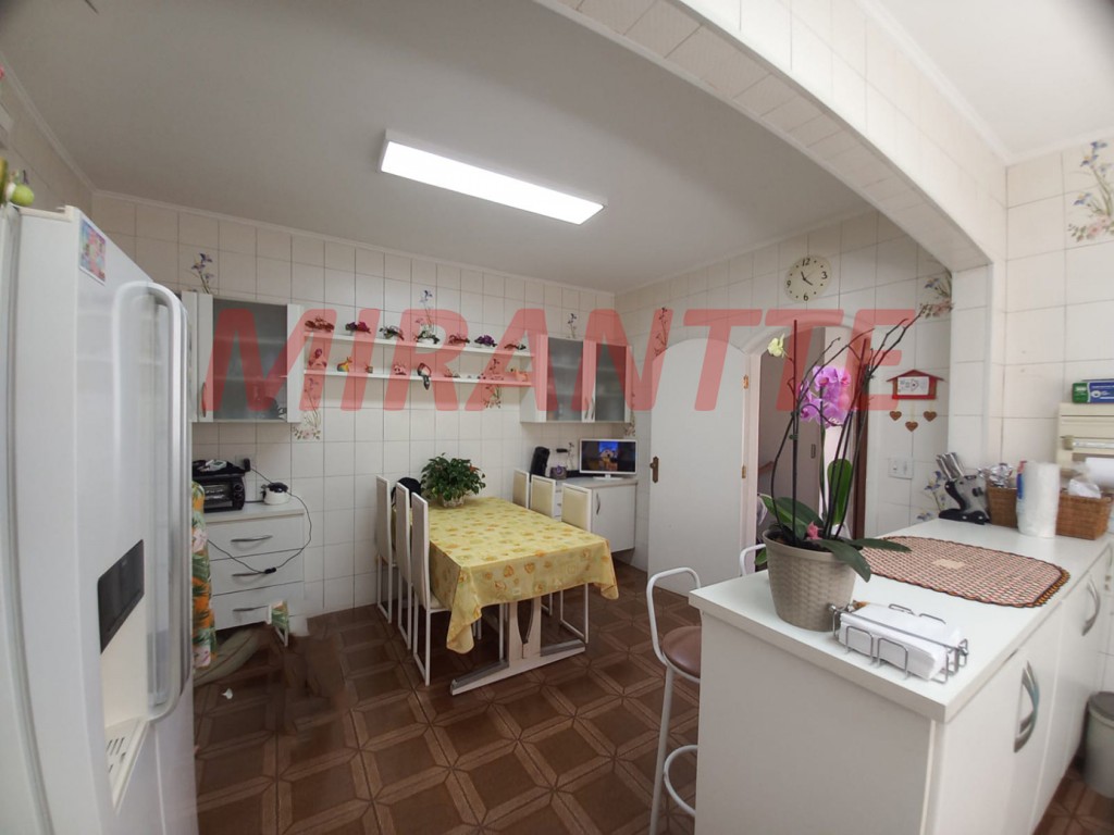 Sobrado de 290m² com 3 quartos em Tremembe