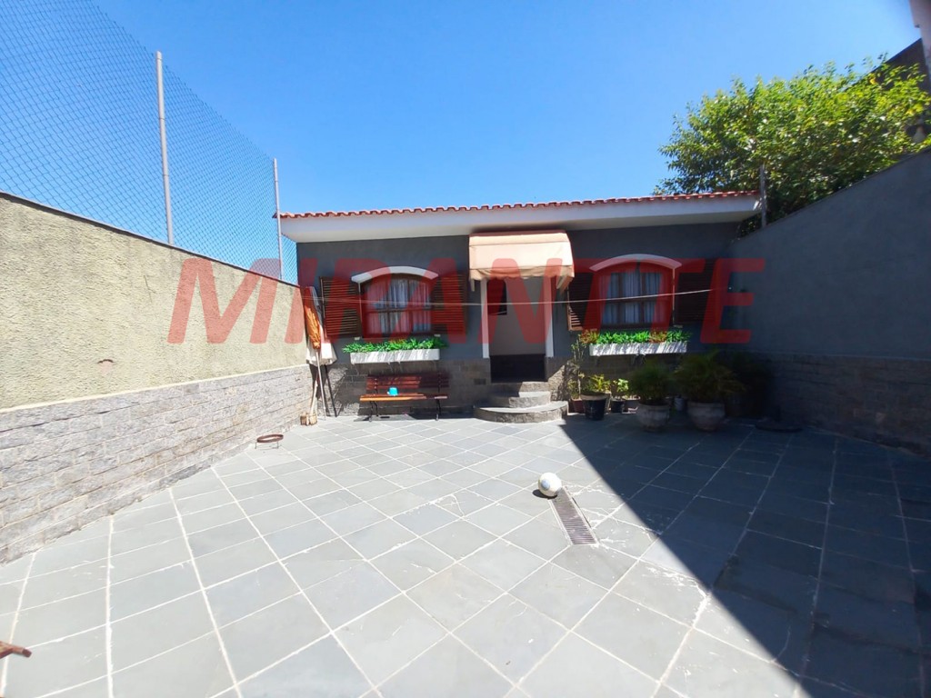 Sobrado de 290m² com 3 quartos em Tremembe