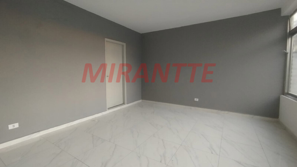 Comercial de 320m² com 4 quartos em Vila Mazzei