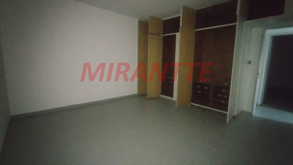 Comercial de 320m² com 4 quartos em Vila Mazzei