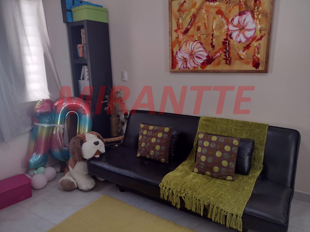 Sobrado de 222m² com 3 quartos em Santana