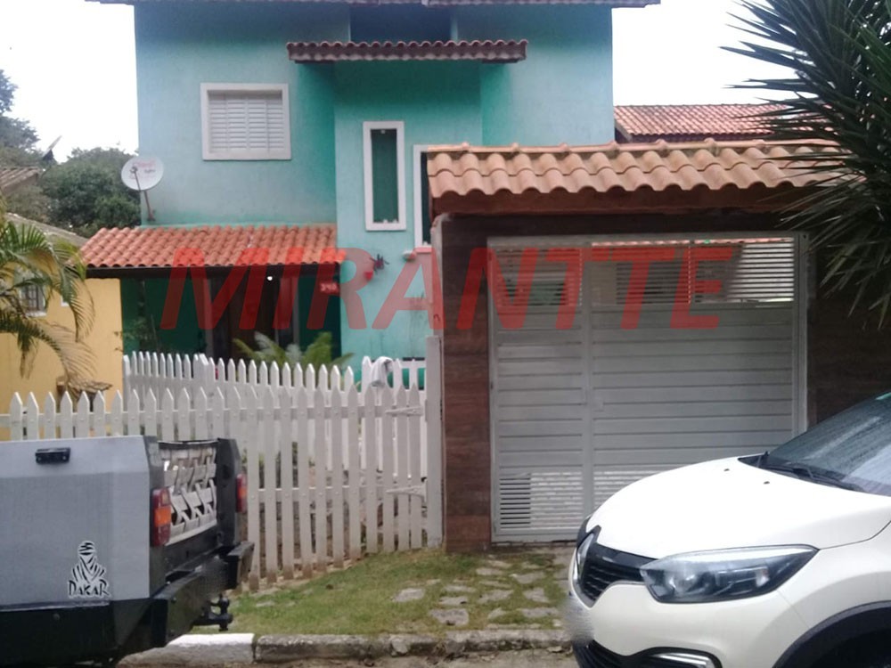 Sobrado de 200m² com 3 quartos em Serra da Cantareira
