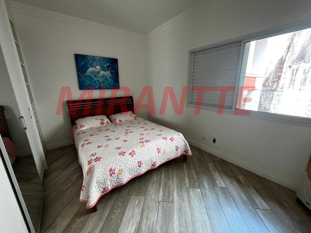 Sobrado de 870m² com 4 quartos em Serra da Cantareira