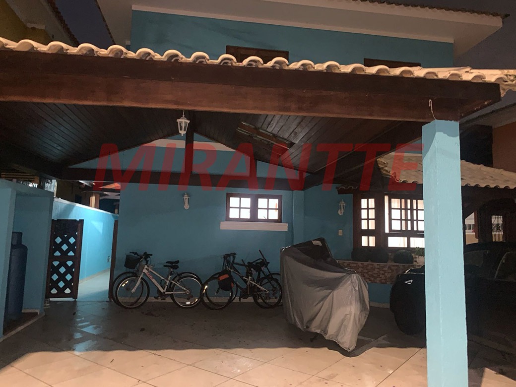 Cond. fechado de 300m² com 6 quartos em Pedra Branca