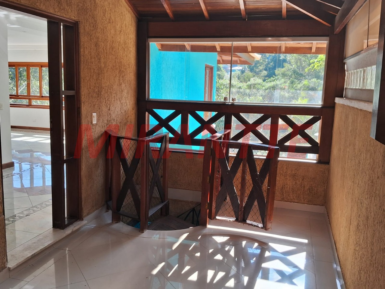 Cond. fechado de 300m² com 6 quartos em Pedra Branca