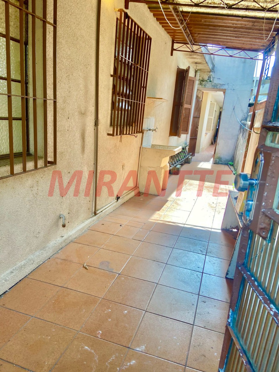 Casa terrea de 254m² com 4 quartos em Casa Verde Alta