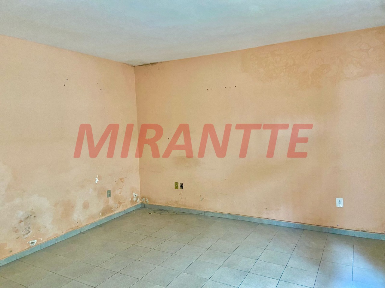 Casa terrea de 254m² com 4 quartos em Casa Verde Alta