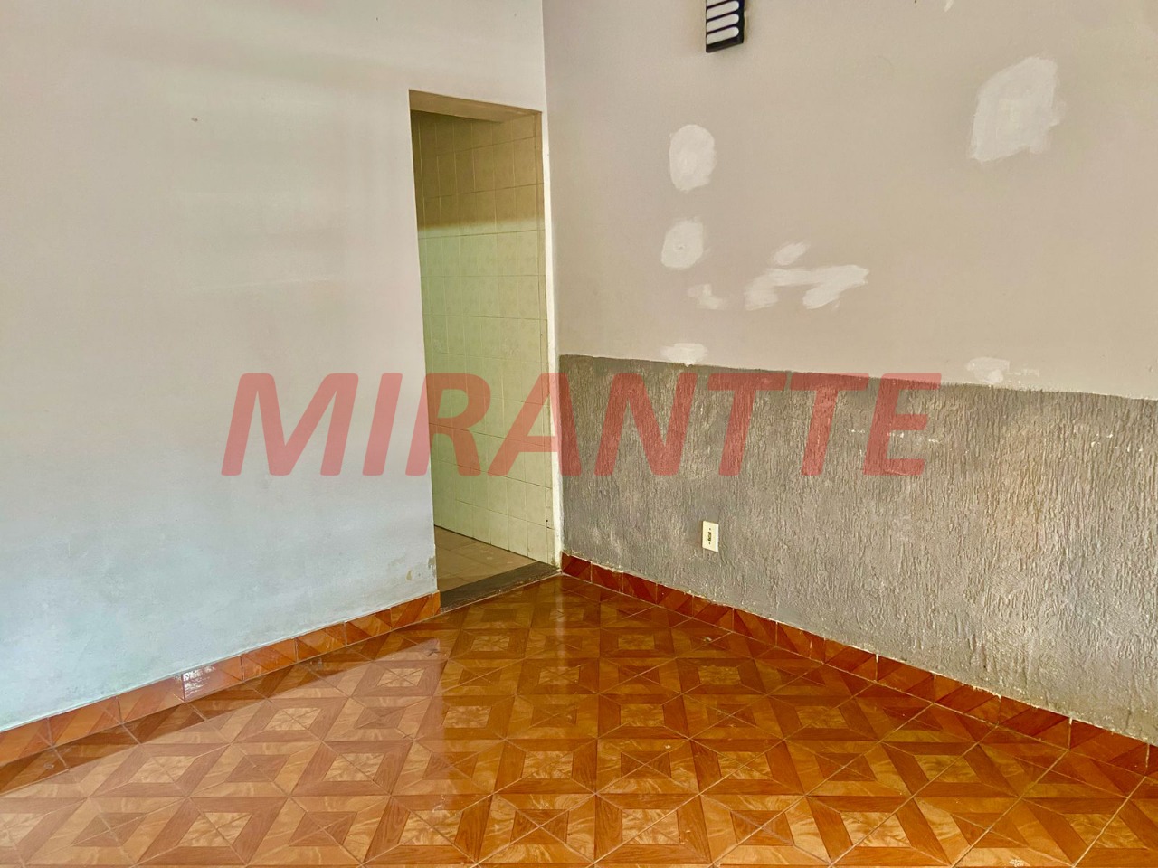 Casa terrea de 254m² com 4 quartos em Casa Verde Alta
