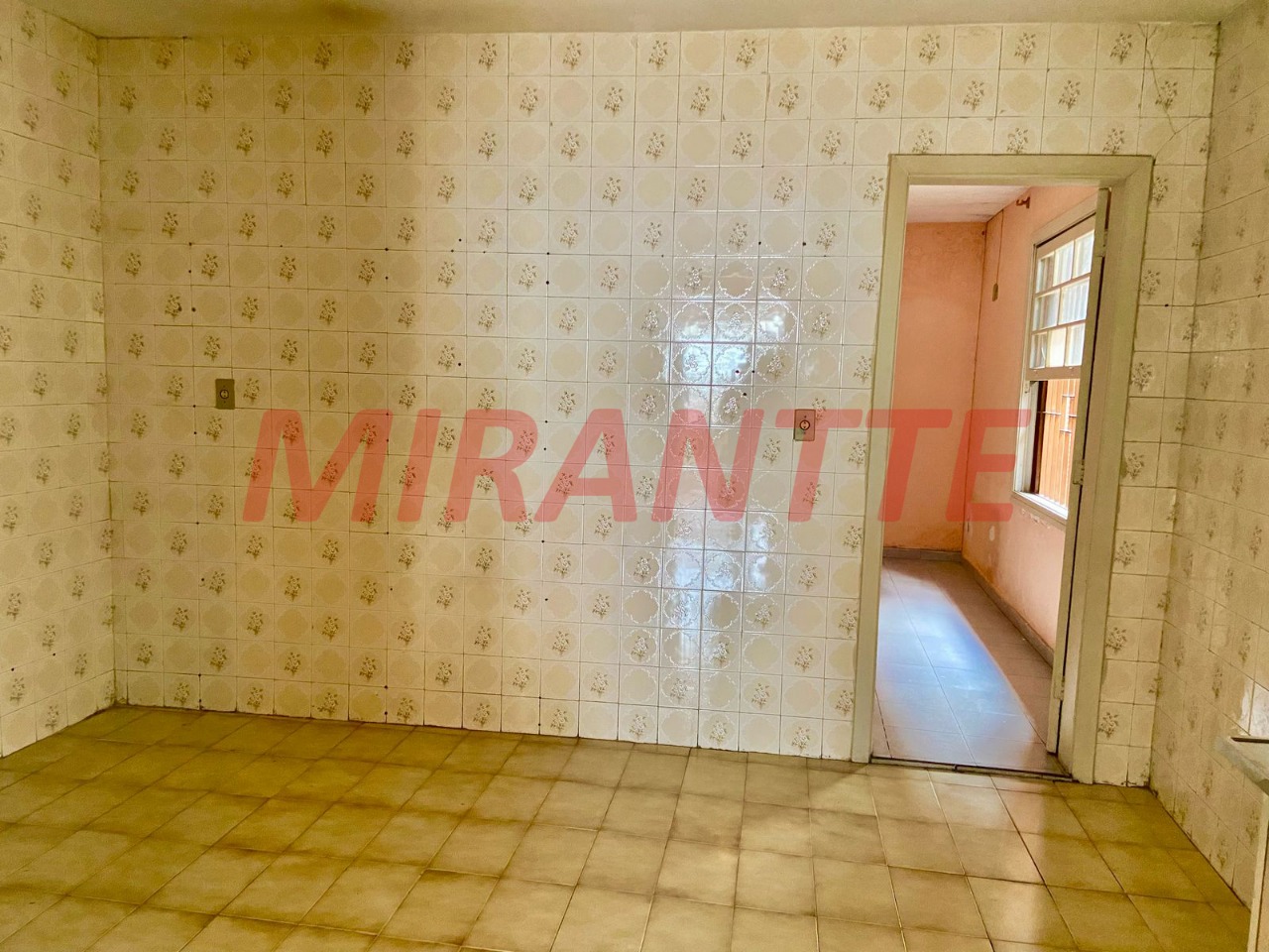 Casa terrea de 254m² com 4 quartos em Casa Verde Alta