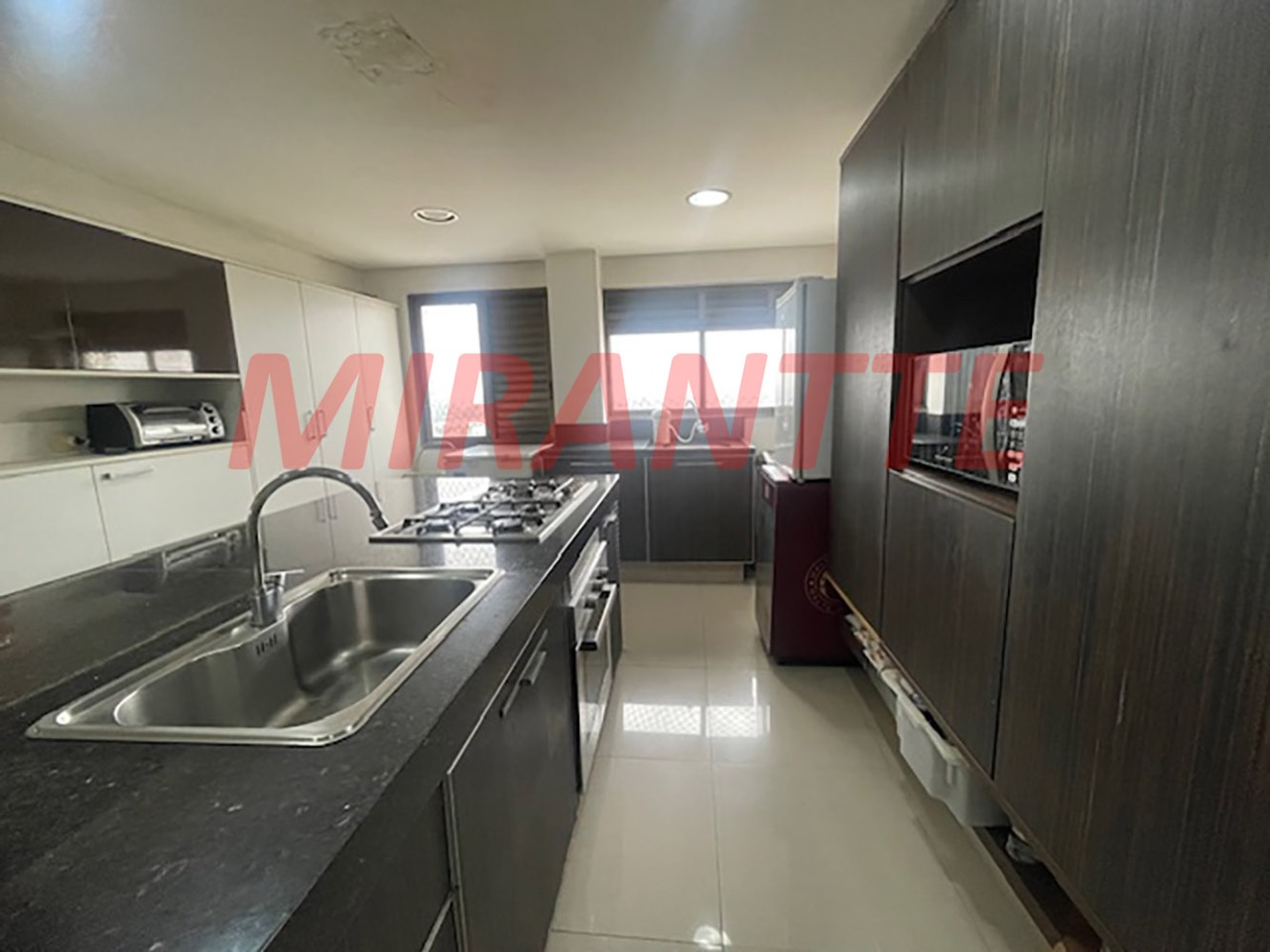 Cobertura de 190m² com 4 quartos em Santana