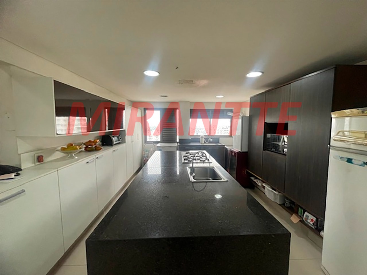 Cobertura de 190m² com 4 quartos em Santana