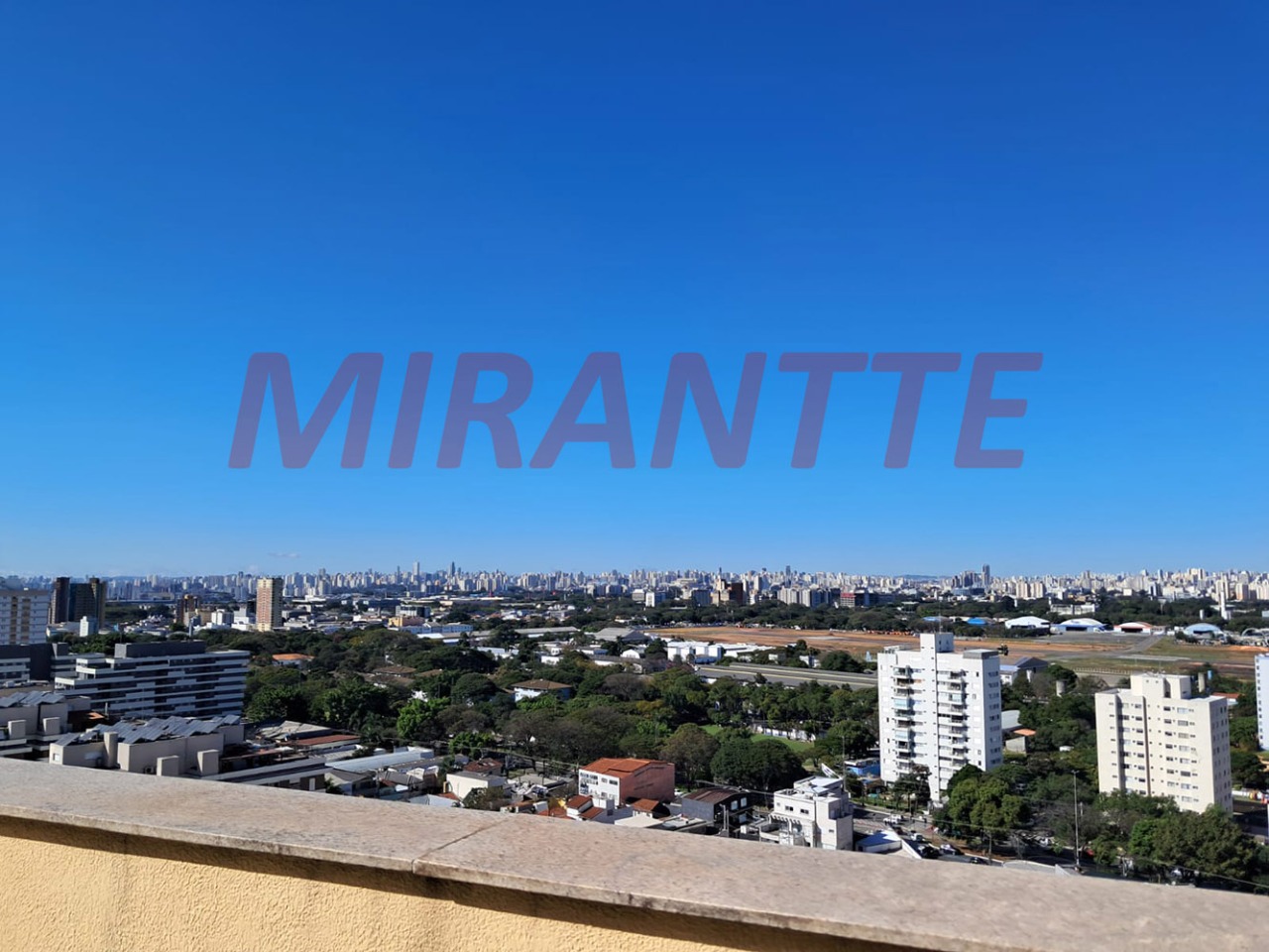 Cobertura de 190m² com 4 quartos em Santana