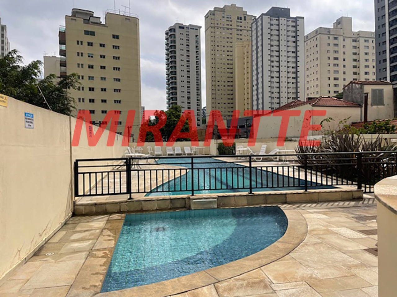Cobertura de 190m² com 4 quartos em Santana