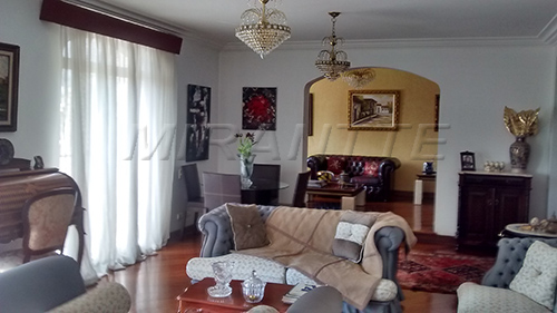 Apartamento de 267m² com 4 quartos em Santana