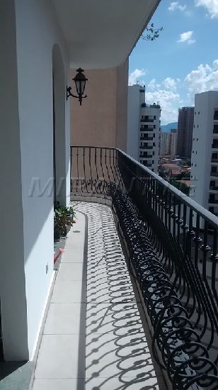 Apartamento de 267m² com 4 quartos em Santana
