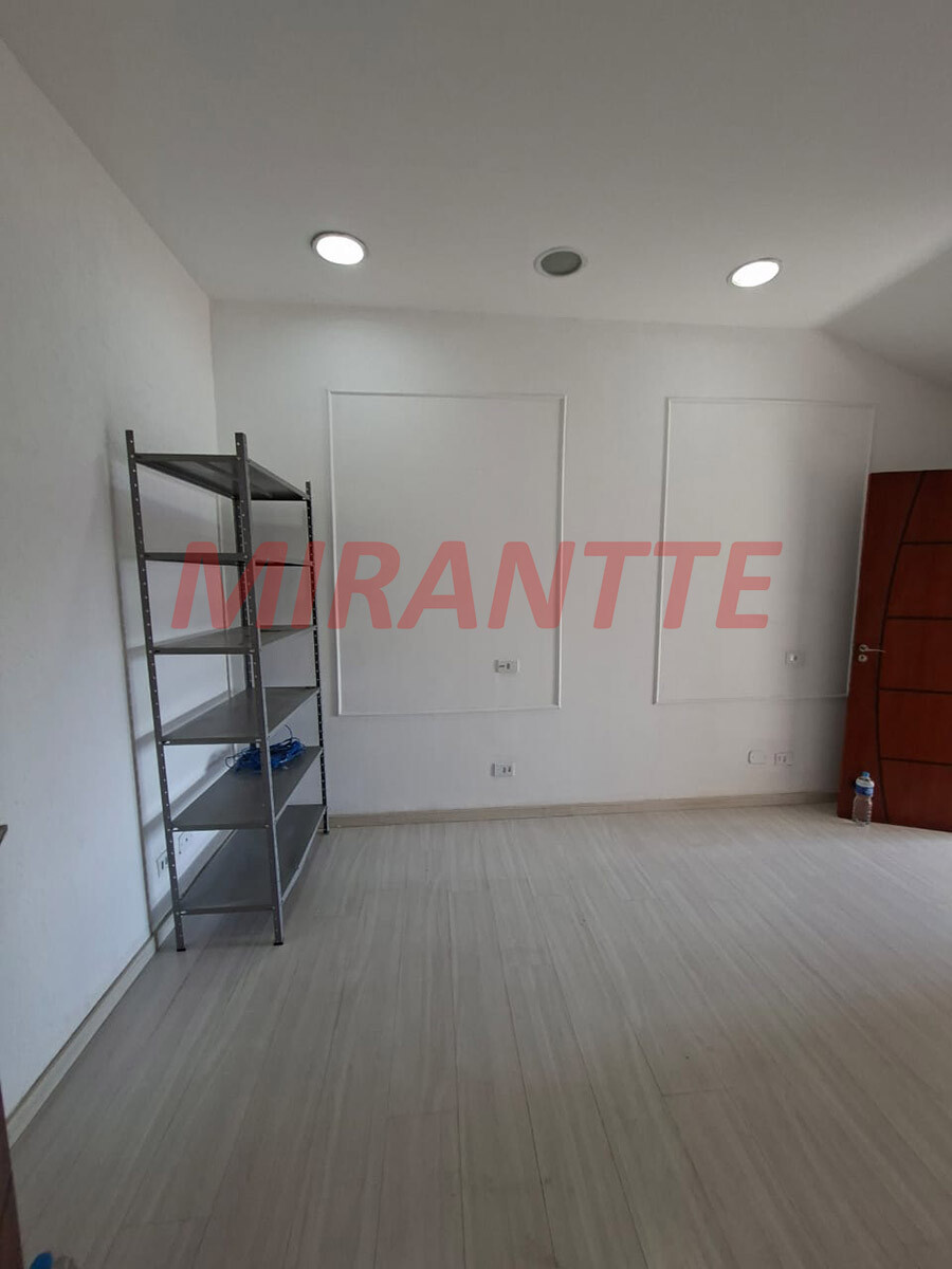Conjunto comercial em Santana