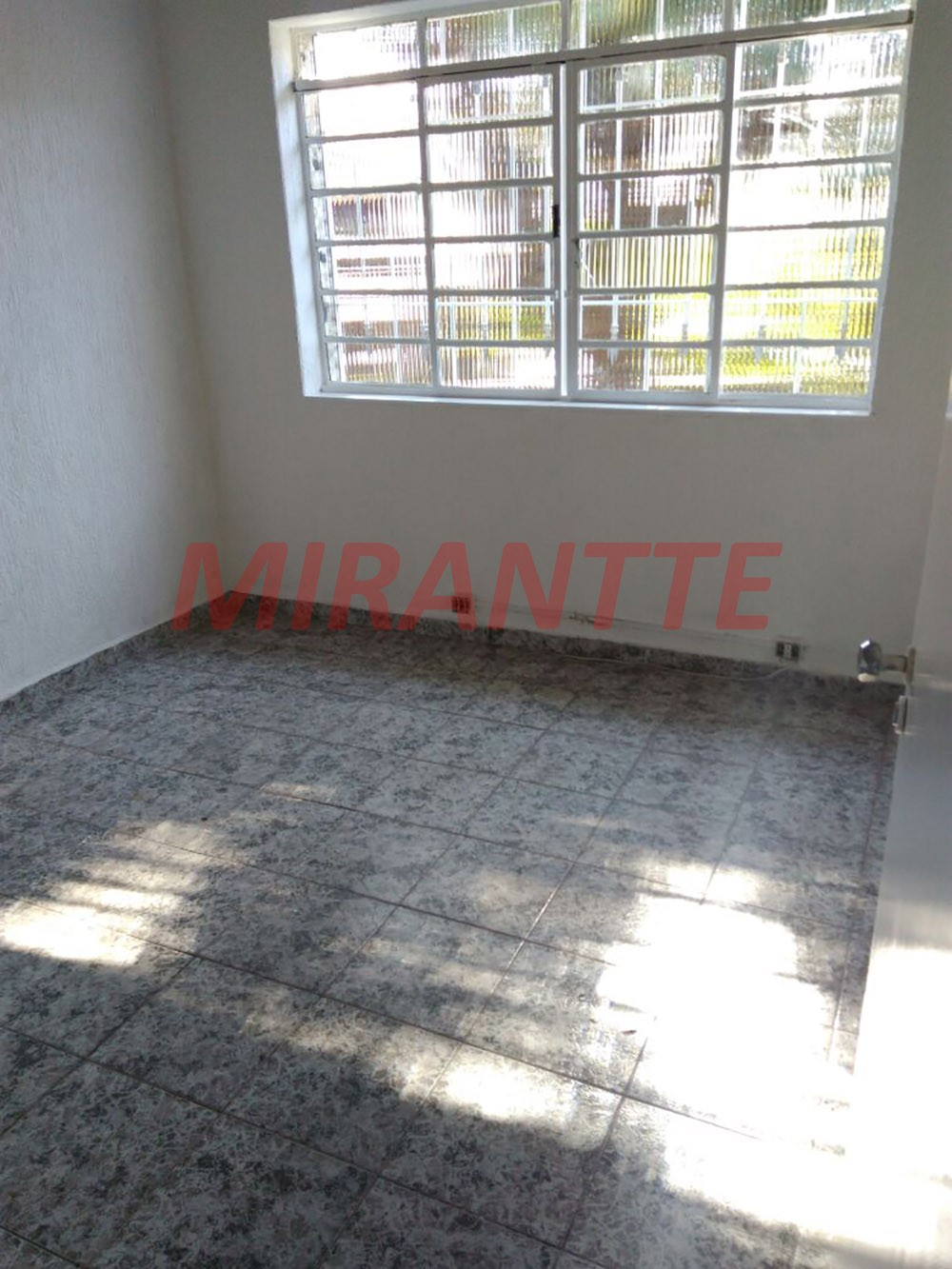 Casa terrea de 170m² com 4 quartos em Vila Nilo