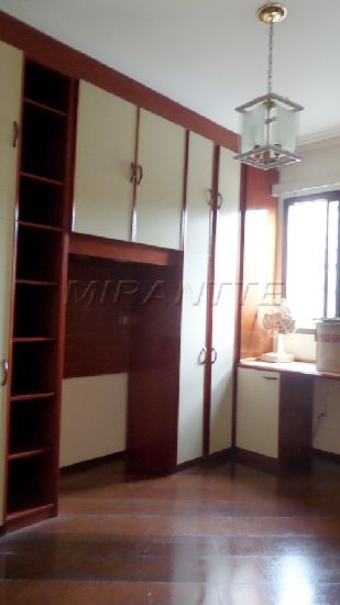 Apartamento de 147m² com 3 quartos em Água Fria