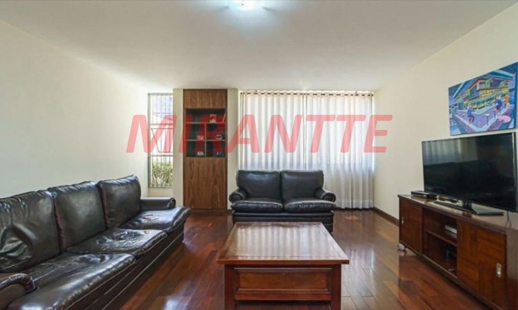Sobrado de 251m² com 4 quartos em Jardim São Paulo
