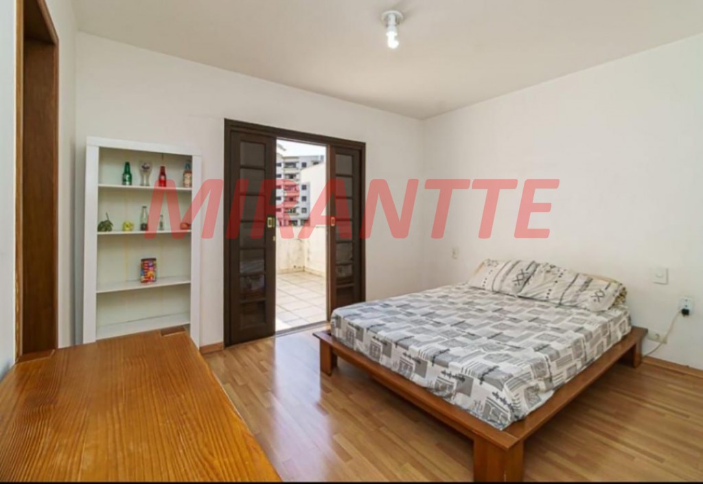 Sobrado de 251m² com 4 quartos em Jardim São Paulo