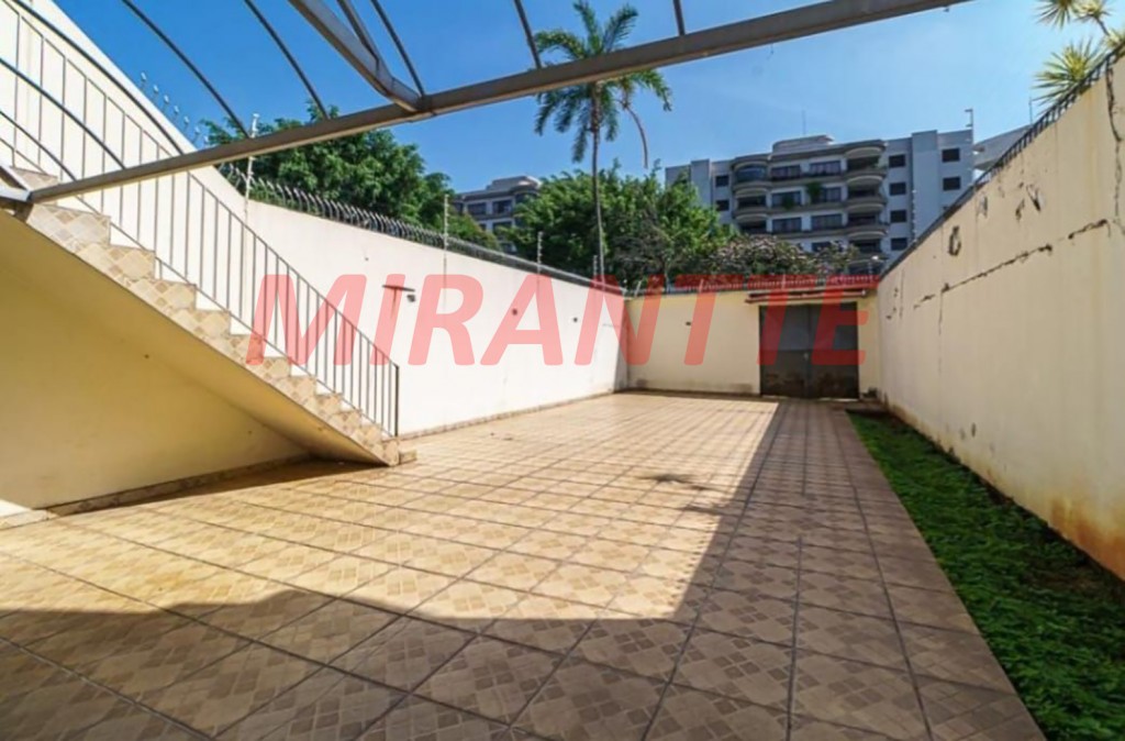 Sobrado de 251m² com 4 quartos em Jardim São Paulo