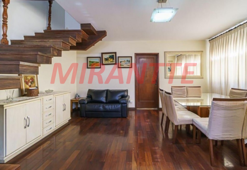 Sobrado de 251m² com 4 quartos em Jardim São Paulo