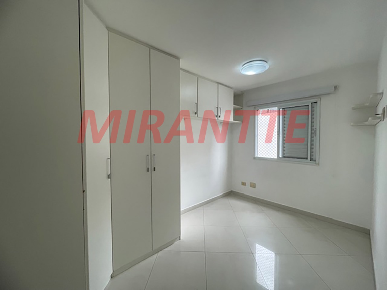 Apartamento de 56m² com 2 quartos em Parada Inglesa