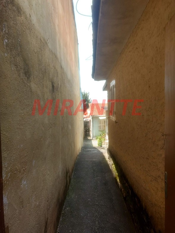 Casa terrea de 100m² com 4 quartos em Vila Nivi