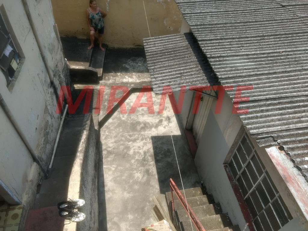 Casa terrea de 100m² com 4 quartos em Vila Nivi