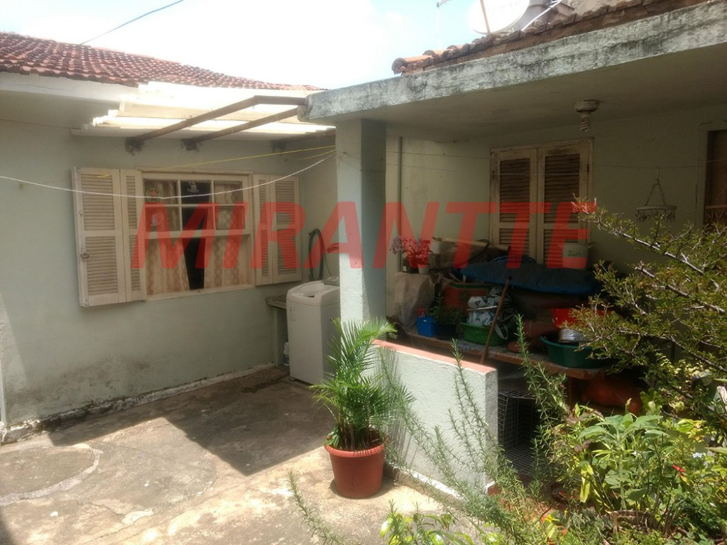 Casa terrea de 100m² com 4 quartos em Vila Nivi