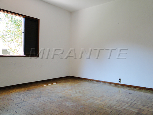 Casa terrea de 179m² com 3 quartos em Tremembe