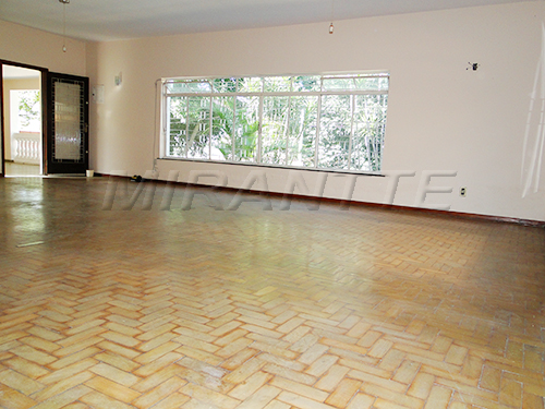Casa terrea de 179m² com 3 quartos em Tremembe