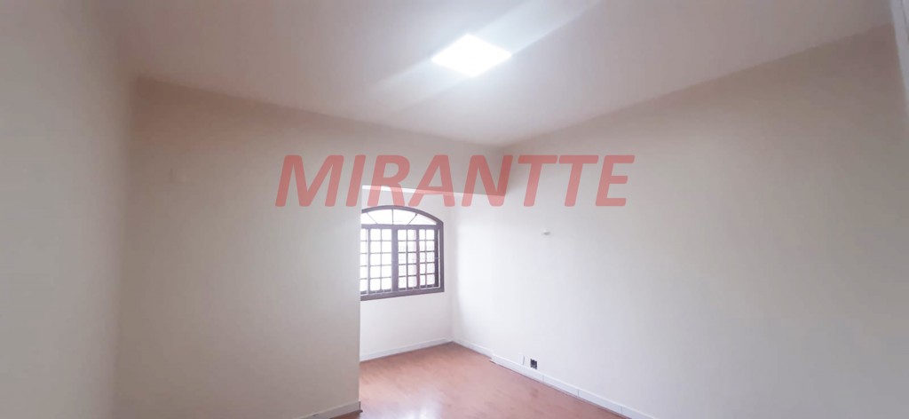 Sobrado de 159m² com 3 quartos em Vila Gustavo