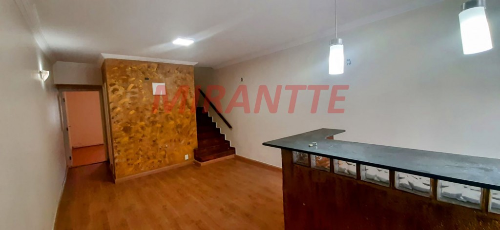 Sobrado de 159m² com 3 quartos em Vila Gustavo