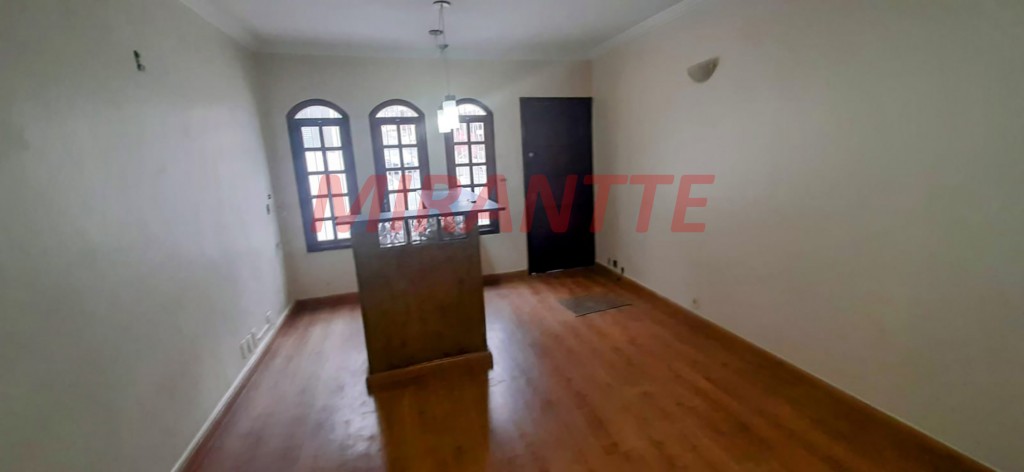 Sobrado de 159m² com 3 quartos em Vila Gustavo