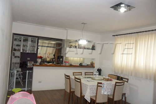 Sobrado de 160m² com 3 quartos em Santana