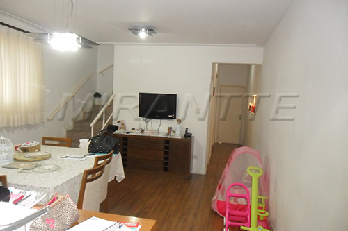 Sobrado de 160m² com 3 quartos em Santana