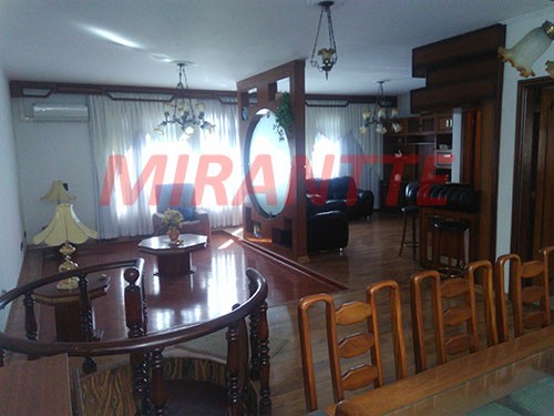 Casa terrea de 362m² com 4 quartos em Vila Maria