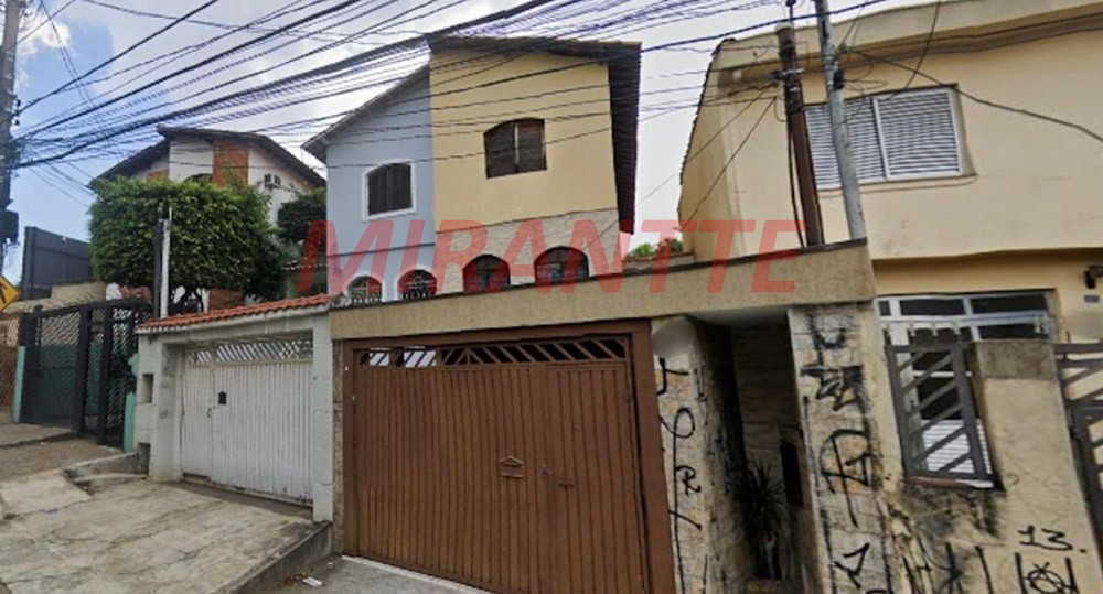 Sobrado de 147m² com 3 quartos em Santa Terezinha