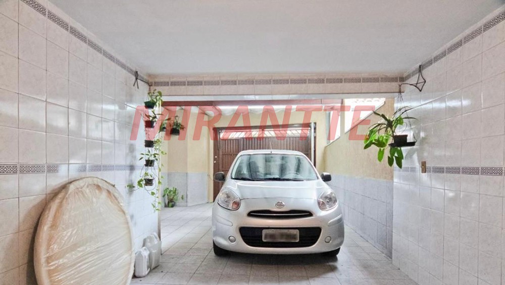 Sobrado de 147m² com 3 quartos em Santa Terezinha