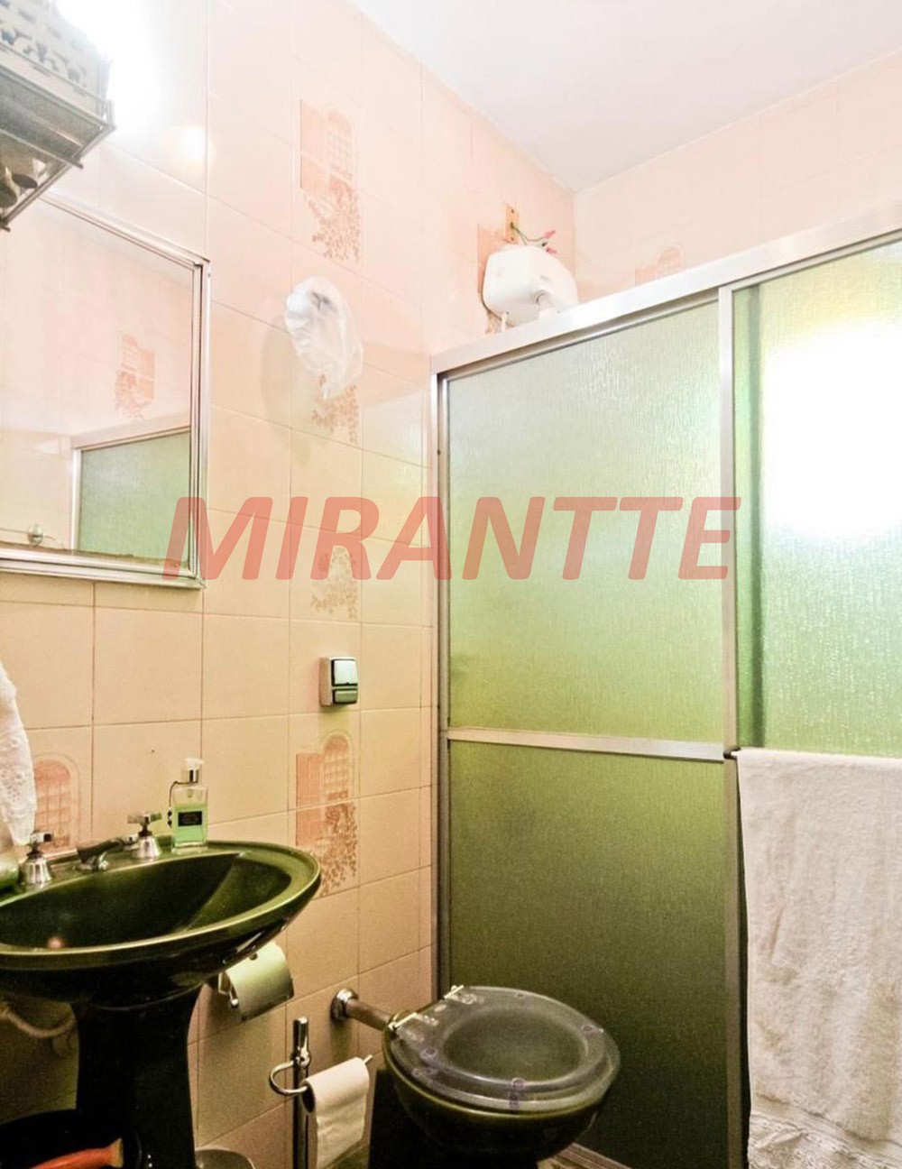 Sobrado de 147m² com 3 quartos em Santa Terezinha