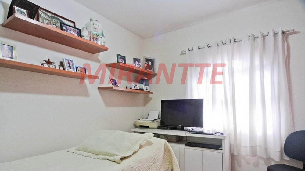 Sobrado de 147m² com 3 quartos em Santa Terezinha