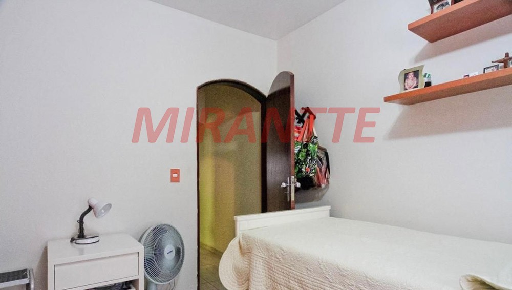 Sobrado de 147m² com 3 quartos em Santa Terezinha