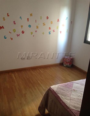 Apartamento de 173m² com 4 quartos em Santana