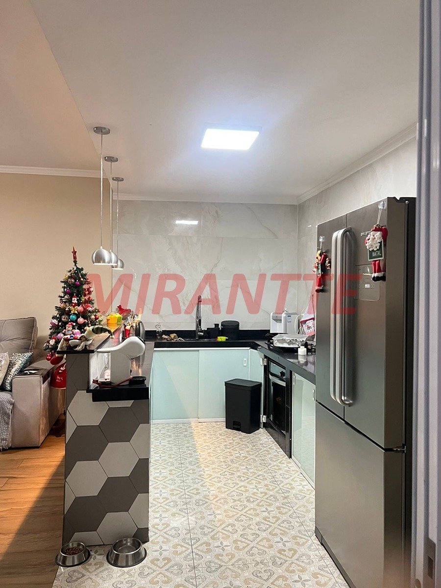 Sobrado de 190m² com 4 quartos em Santana