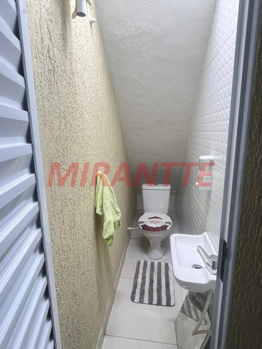 Sobrado de 190m² com 4 quartos em Santana