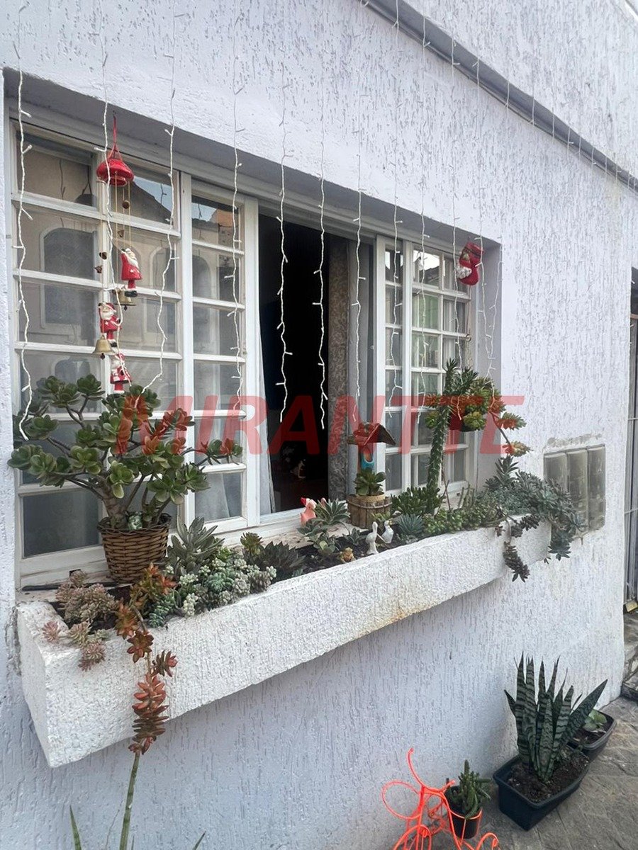 Sobrado de 190m² com 4 quartos em Santana