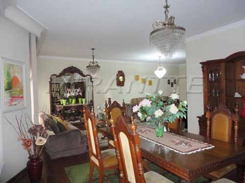 Sobrado de 480m² com 4 quartos em Jardim da Campina