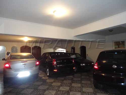 Sobrado de 480m² com 4 quartos em Jardim da Campina